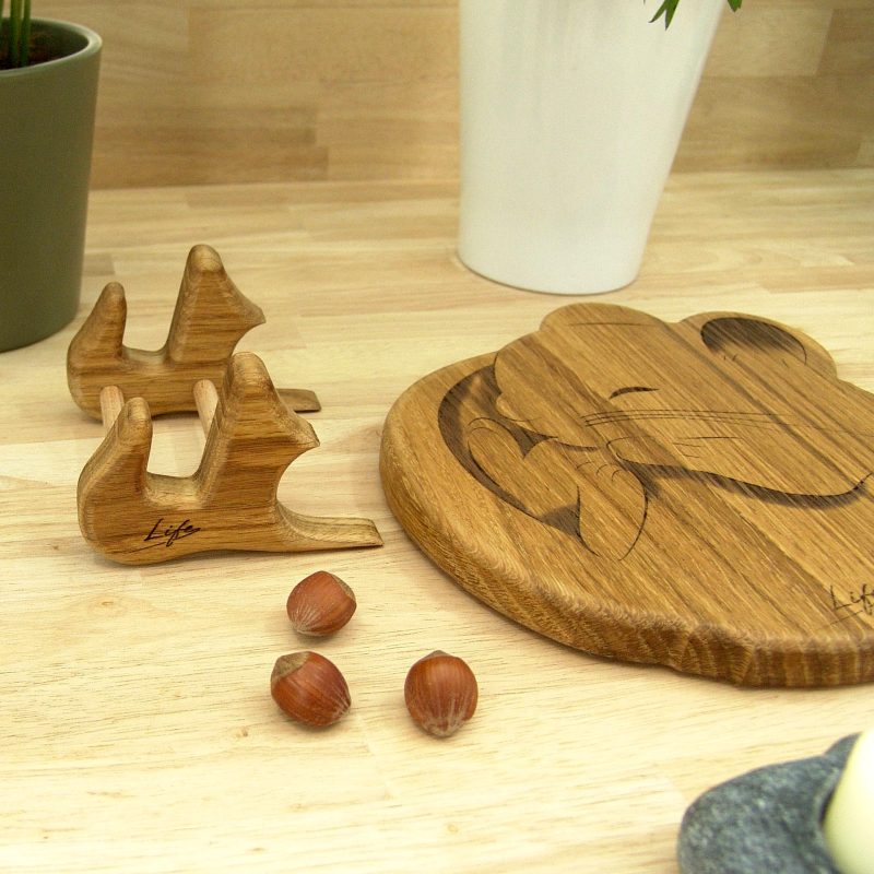 Mouse Chopping Board: Oak Sleepy Dormouse Cheese Board, UK Hand Made