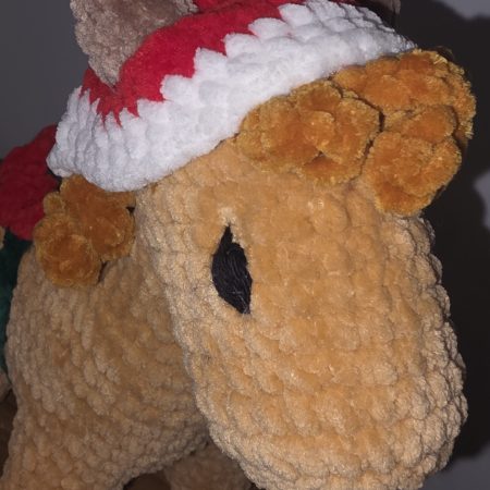 Handmade Christmas Horse Plushie | Festive Crochet Horse Soft Toy | Christmas Gift & Decoration