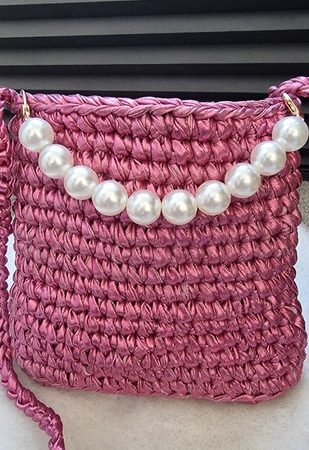 Metallic Pink Crochet Crossbody Bag with Faux Pearl Handle
