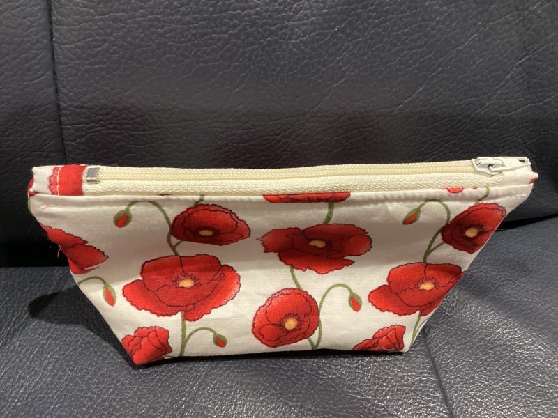 Small White/Red Poppy Fabric Zipped Lined Make Up Bag/Cosmetic Pouch/Coin Purse/Card Purse