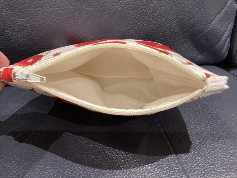 Small White/Red Poppy Fabric Zipped Lined Make Up Bag/Cosmetic Pouch/Coin Purse/Card Purse